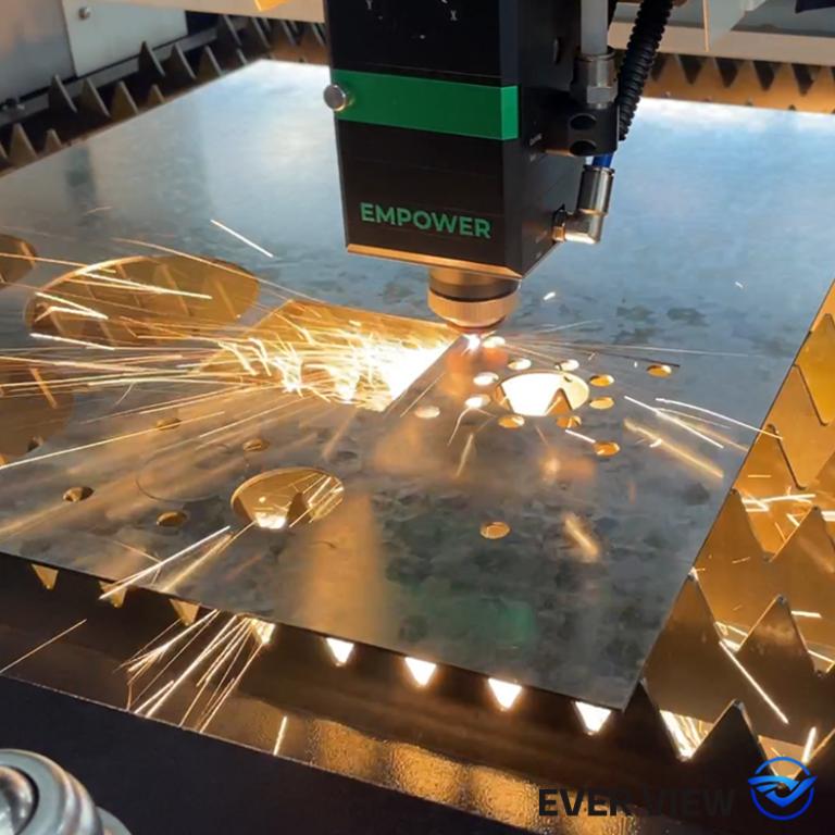 Как машините за лазерно рязане постигат високопрецизна обработка: EVER VIEW Machinery разглобява ключови точки на процеса.
